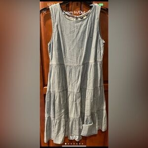 Tommy Hilfiger sleeveless casual babydoll size 2 dress. Scoop neck